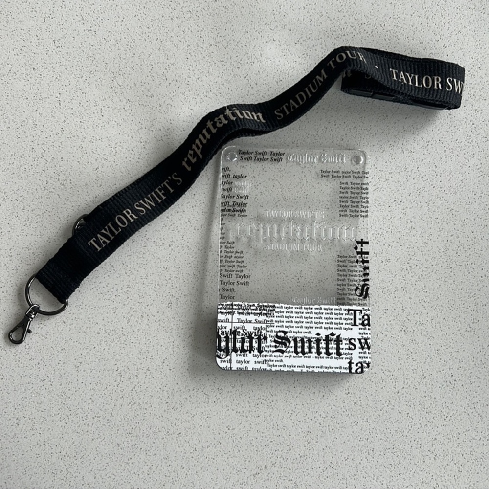 Taylor Swift Reputation VIP Box Lanyard Laminate Light Up Necklace Rep Era